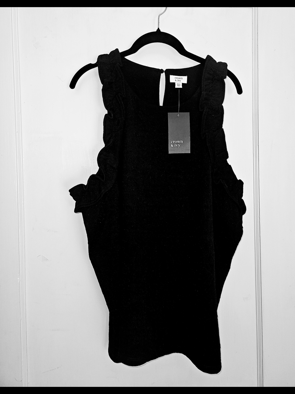 NWT- Crown & Ivy Black Ruffle-Trim Sleeveless Top